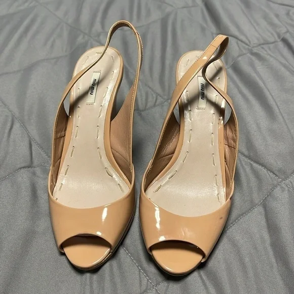 Miu Miu Wedge Patent Leather Pink Nude Sling Back Heel Flawed Size 4